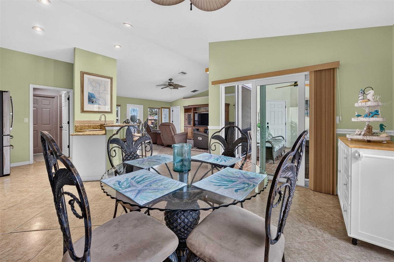 1561 SEAPORT ST — photo 13
