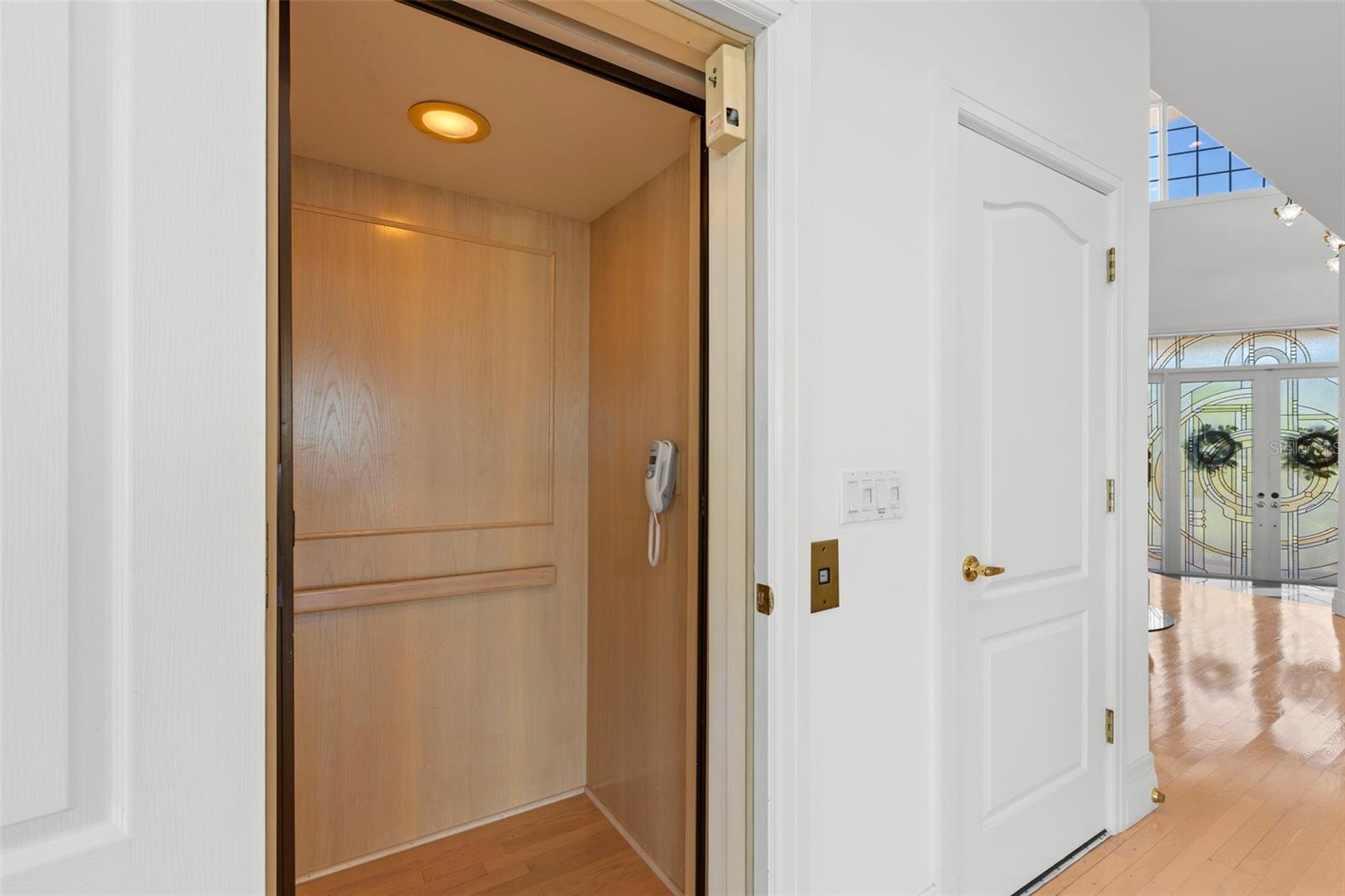6130 KIPPS COLONY DR W — photo 42