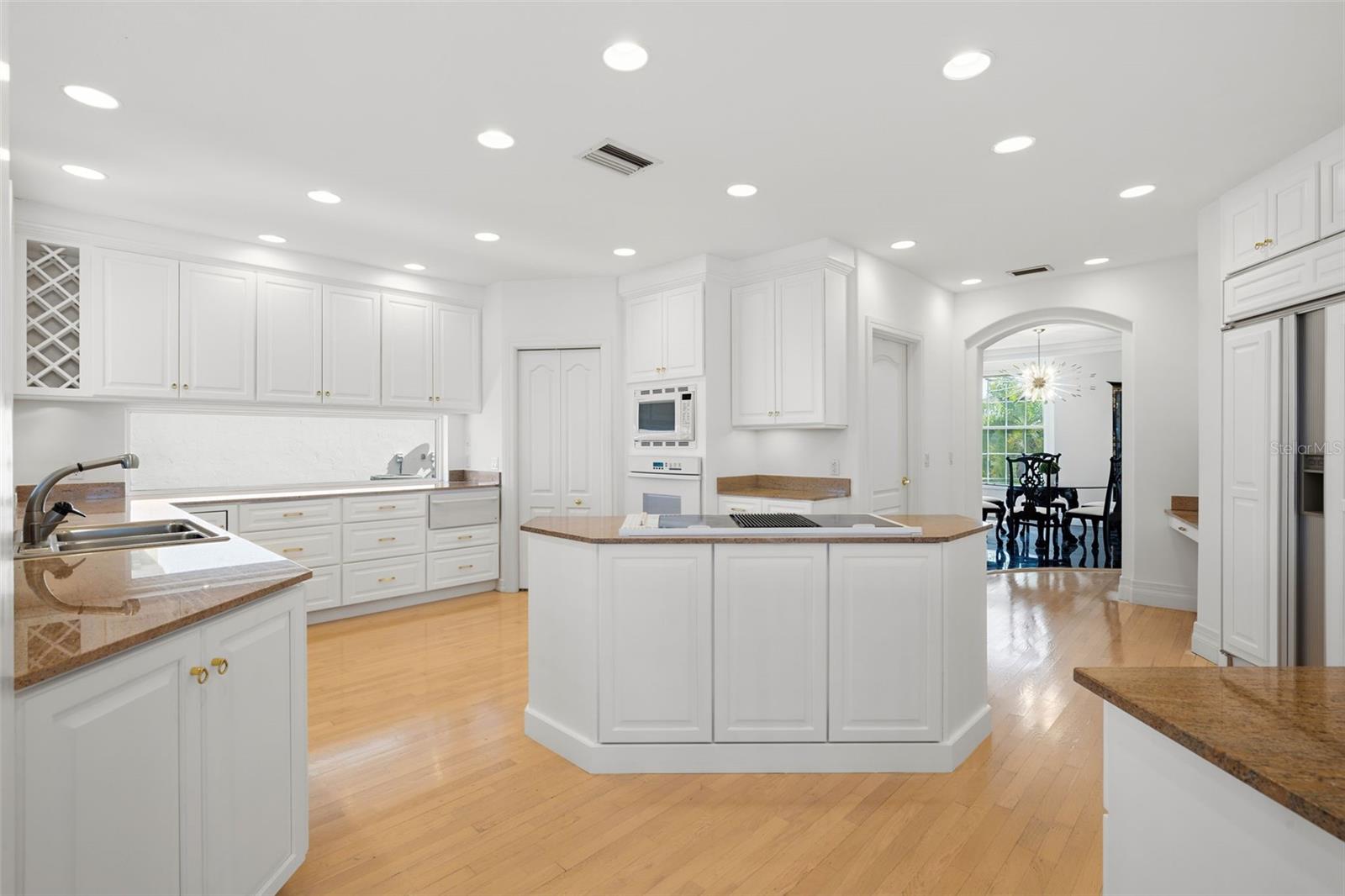 6130 KIPPS COLONY DR W — photo 16