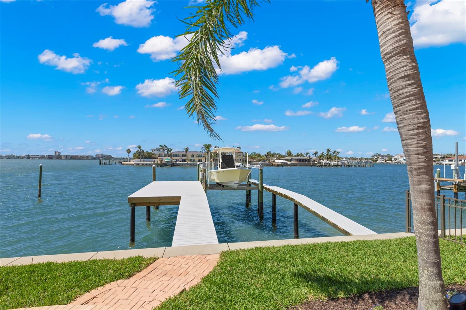 6130 KIPPS COLONY DR W — photo 86