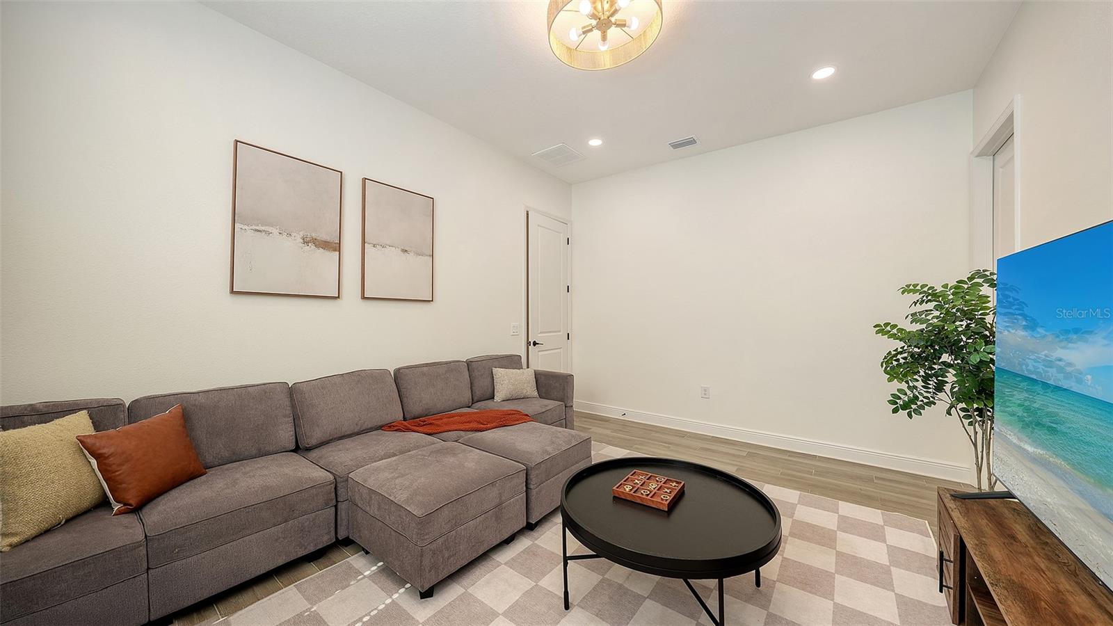 10317 CANAVERAL CIR — photo 37