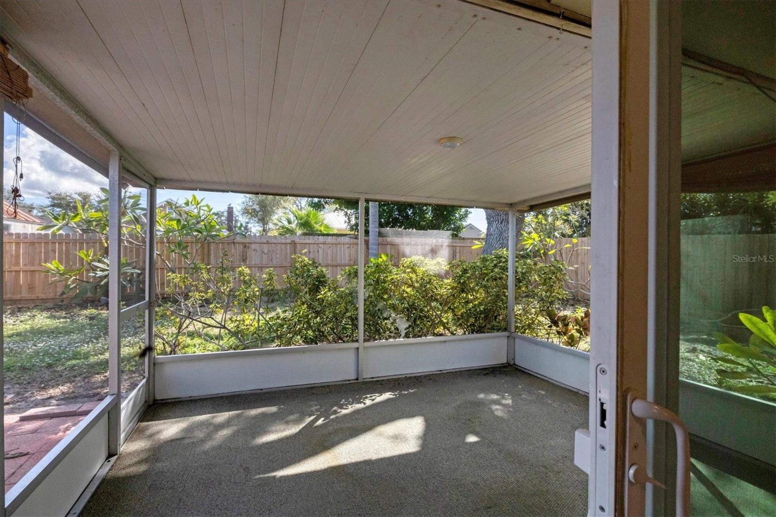 25 1ST AVE — photo 37