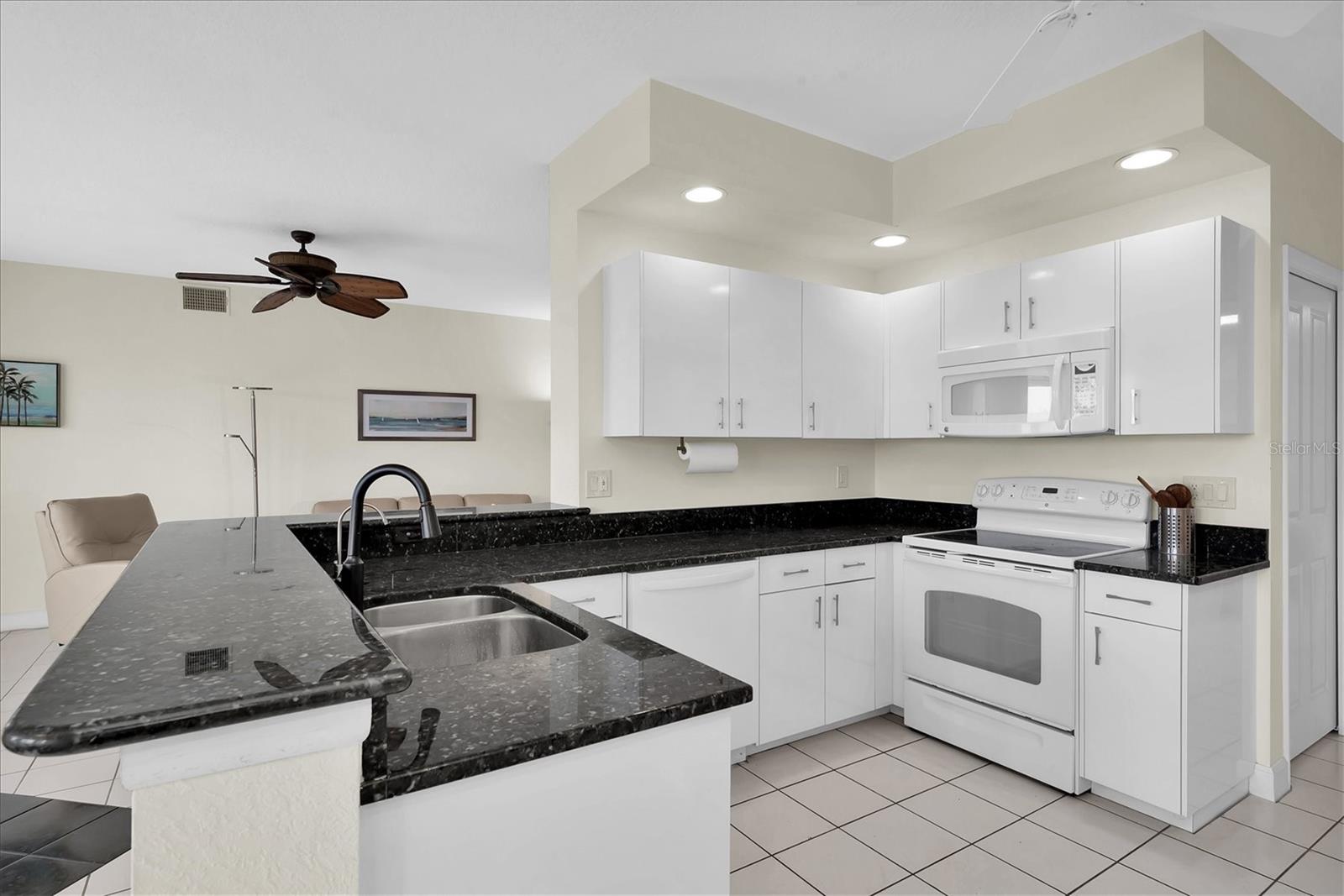 4750 DOLPHIN CAY LN S #604 — photo 15