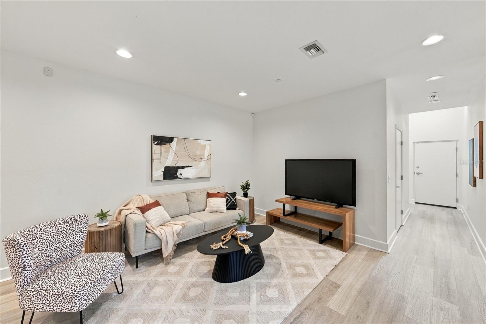 213 S MOODY AVE #1 — photo 4
