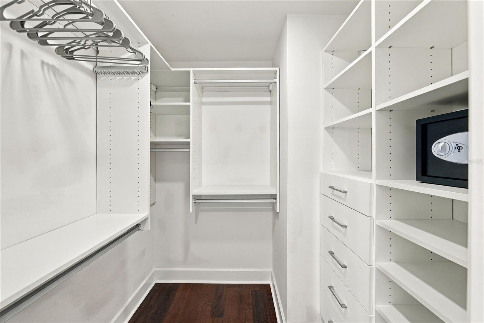 213 S MOODY AVE #1 — photo 30