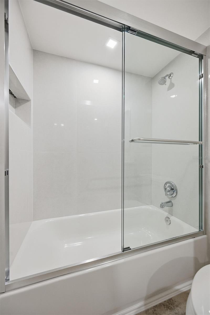 171 GOLDEN GATE PT — photo 23