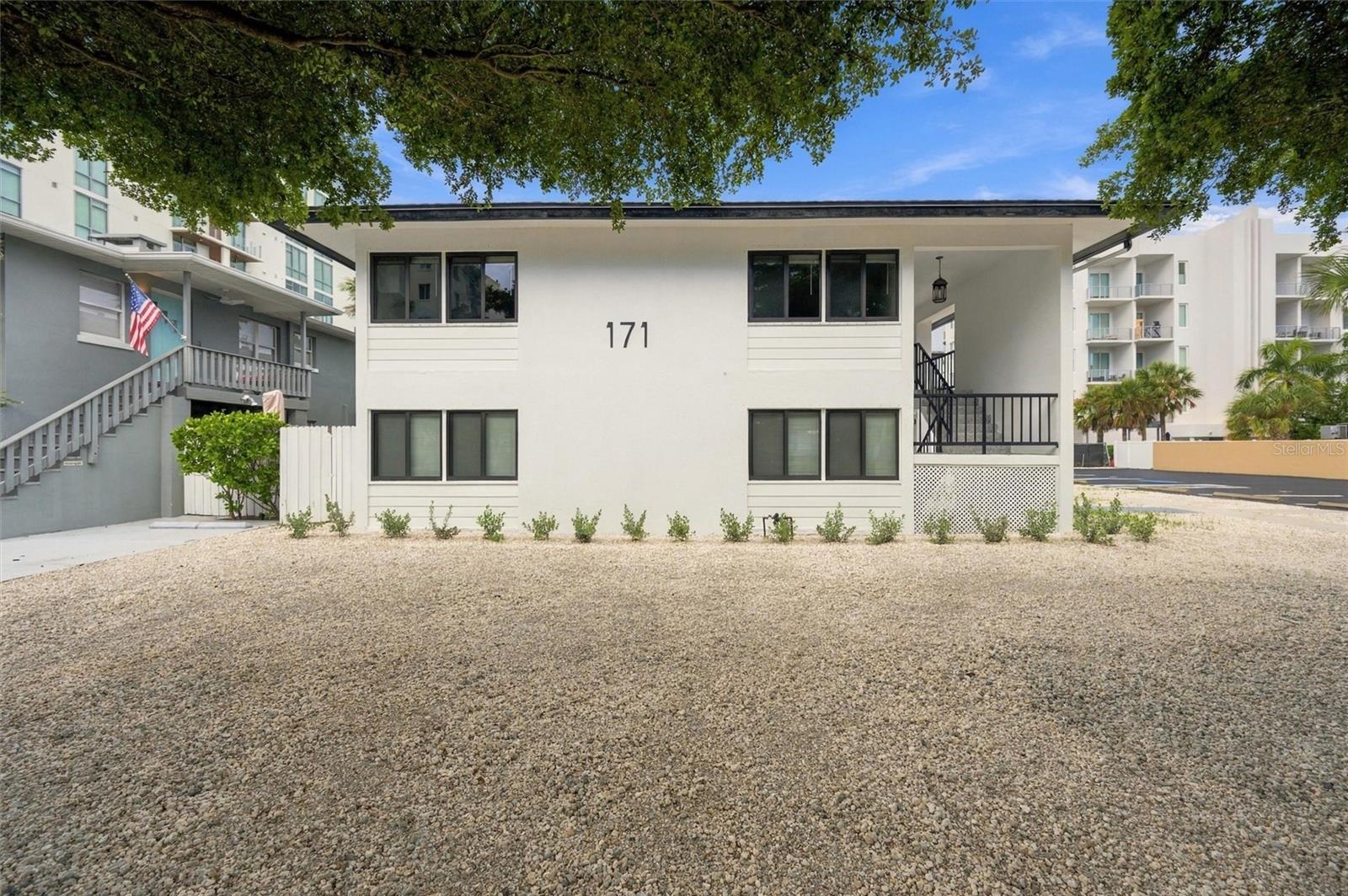 171 GOLDEN GATE PT — photo 2