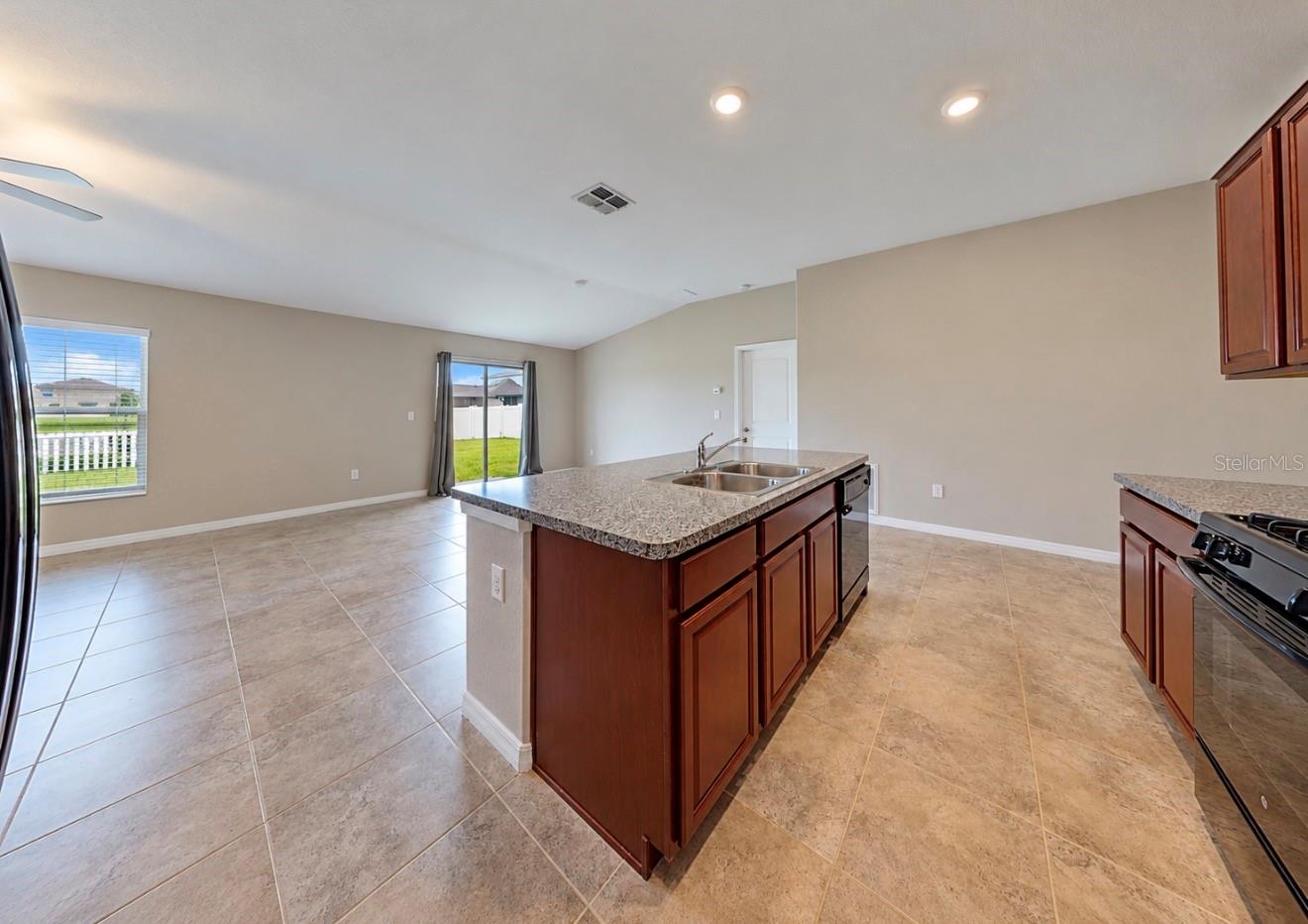 5005 WHITE CHICORY DR — photo 7
