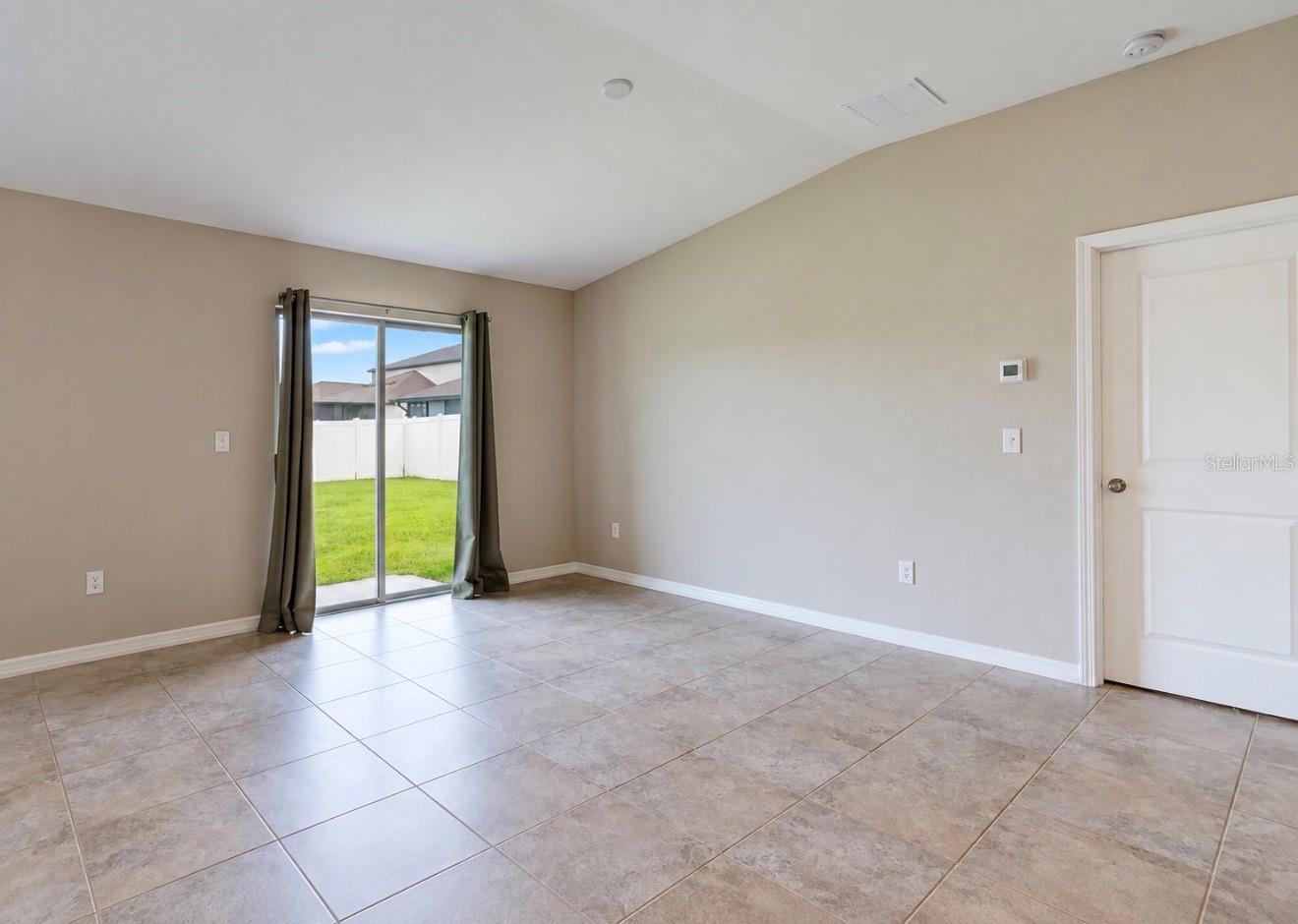5005 WHITE CHICORY DR — photo 22