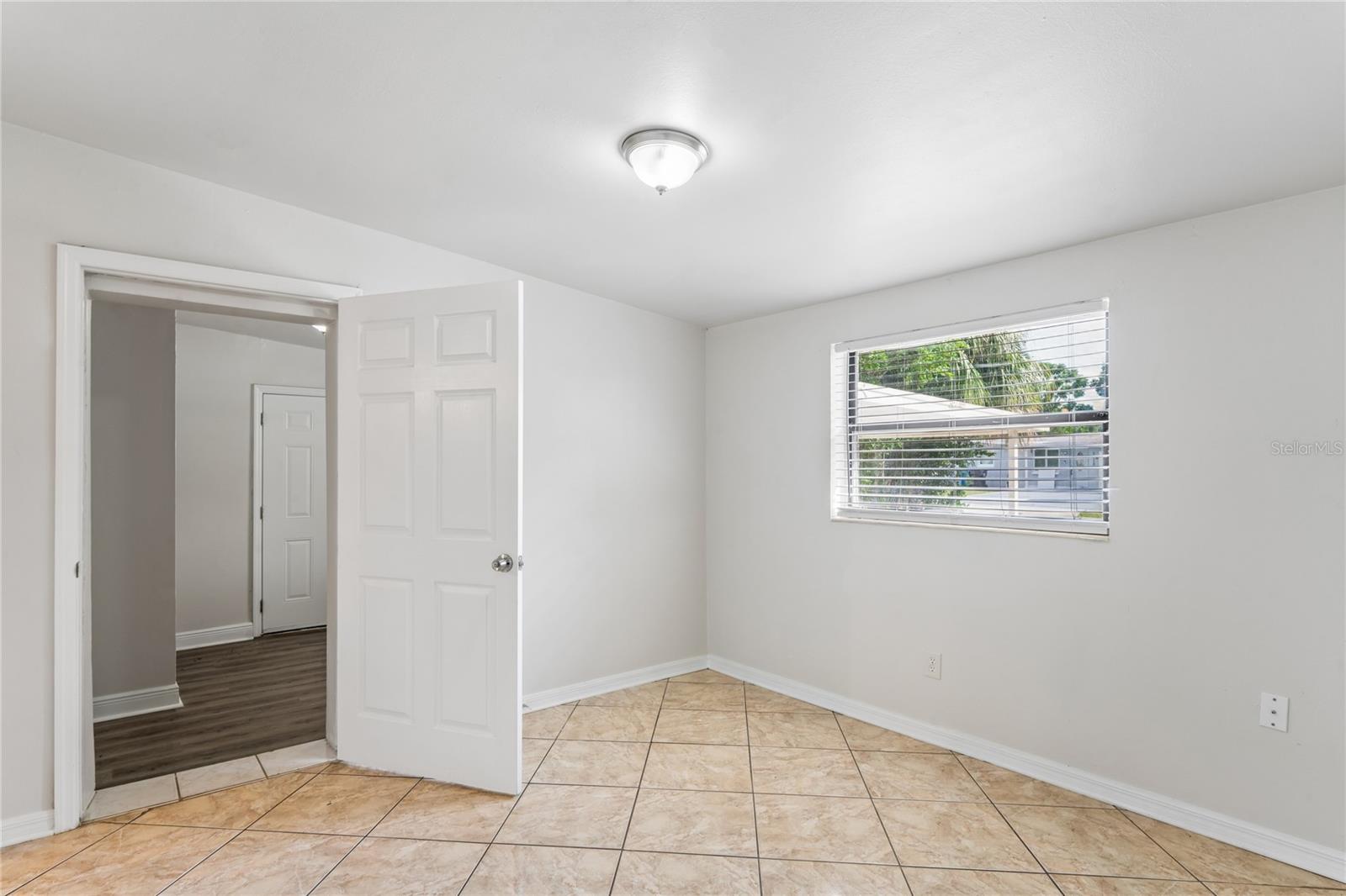 6819 TUTTLE ST — photo 18