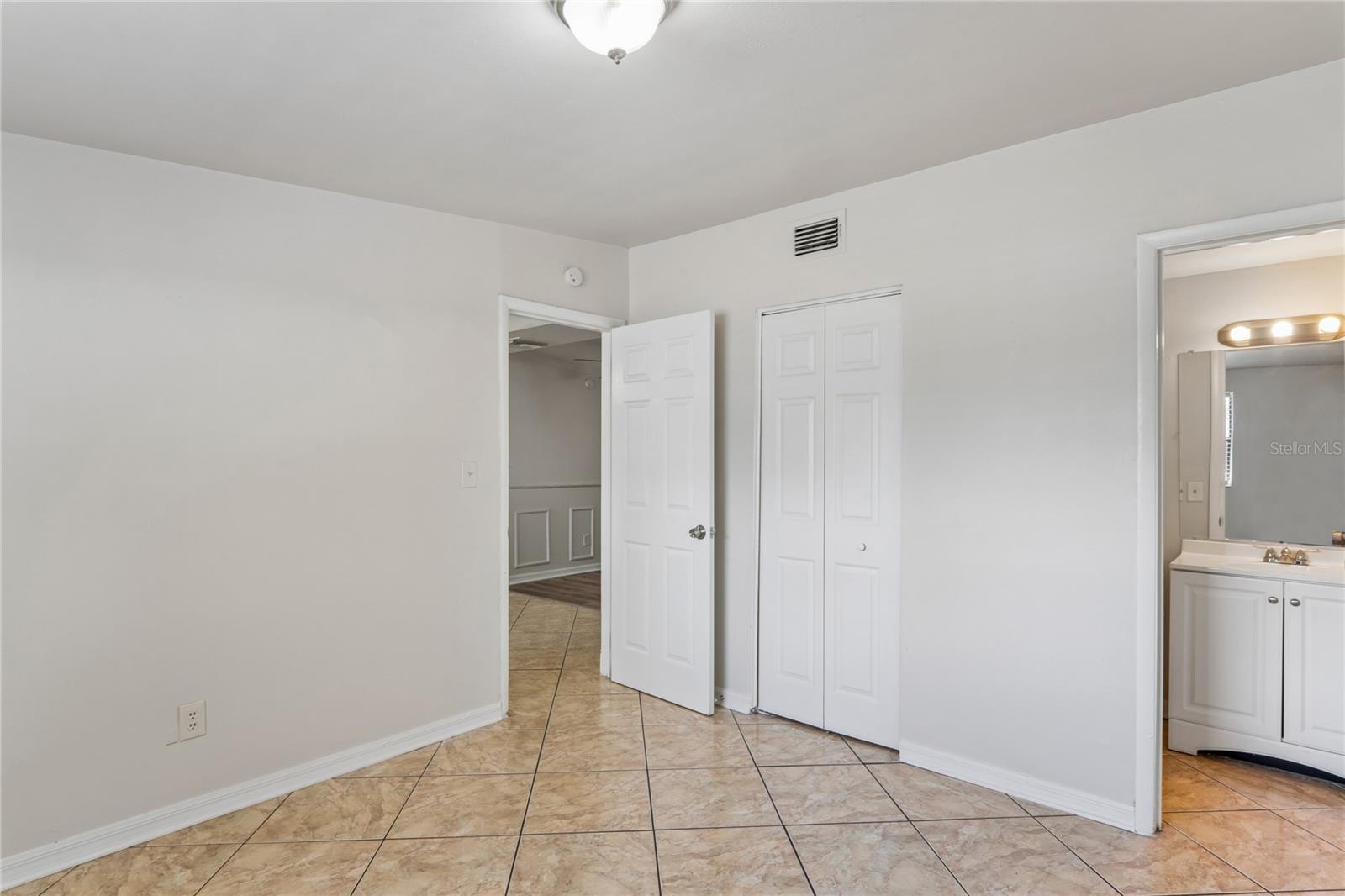 6819 TUTTLE ST — photo 19