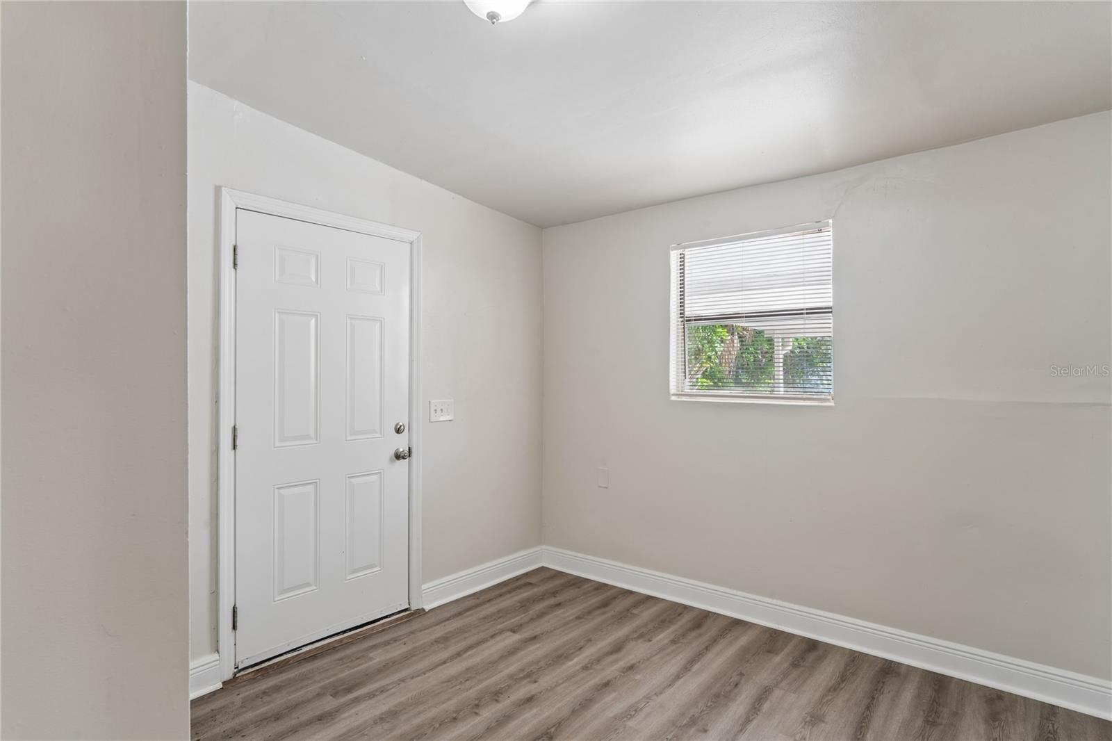 6819 TUTTLE ST — photo 21