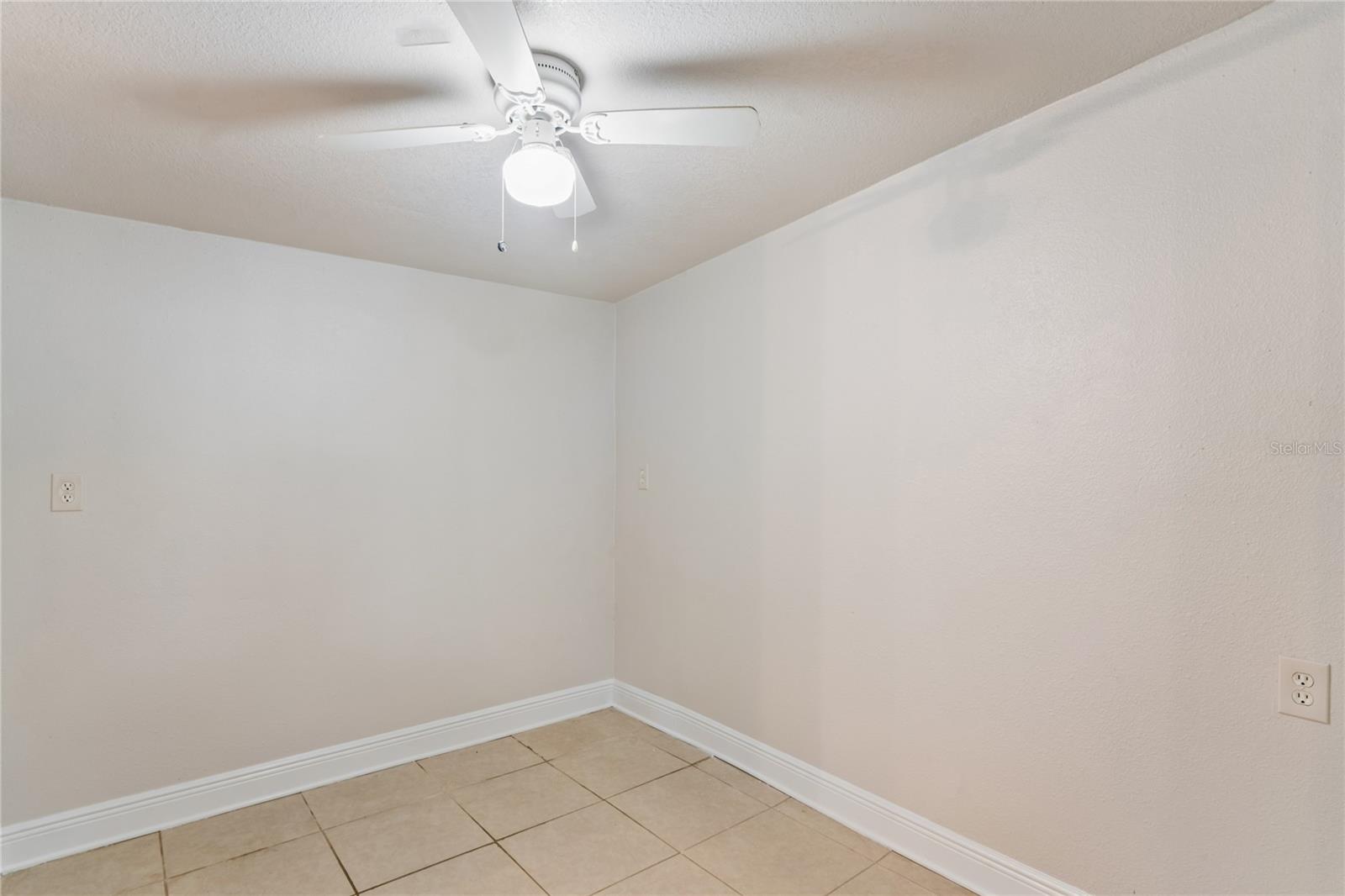 6819 TUTTLE ST — photo 11