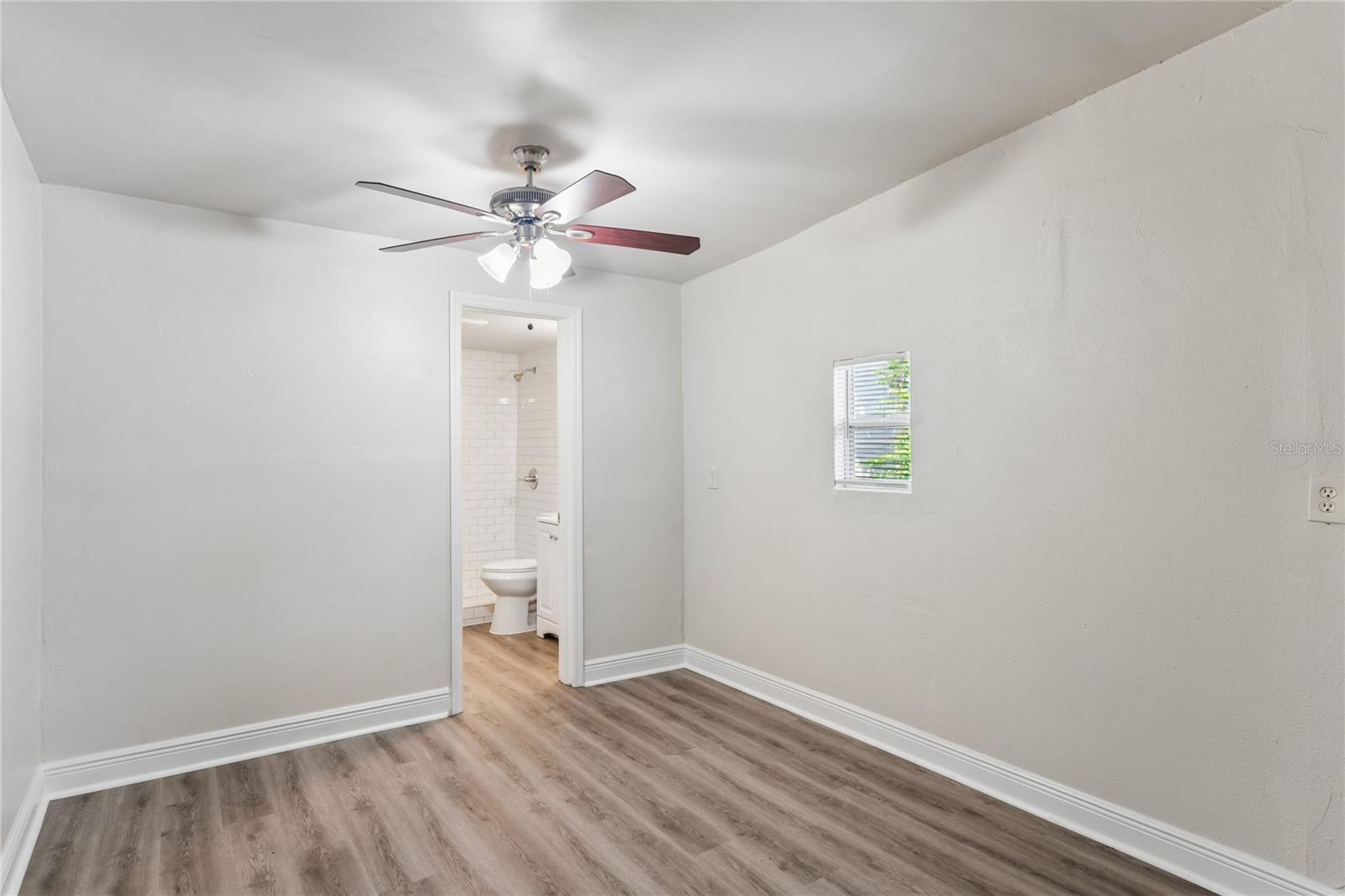 6819 TUTTLE ST — photo 23