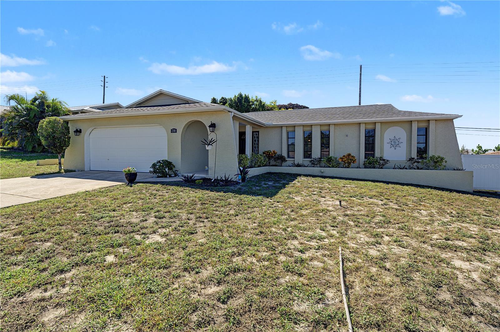 210 LEAFWOOD RD — photo 36
