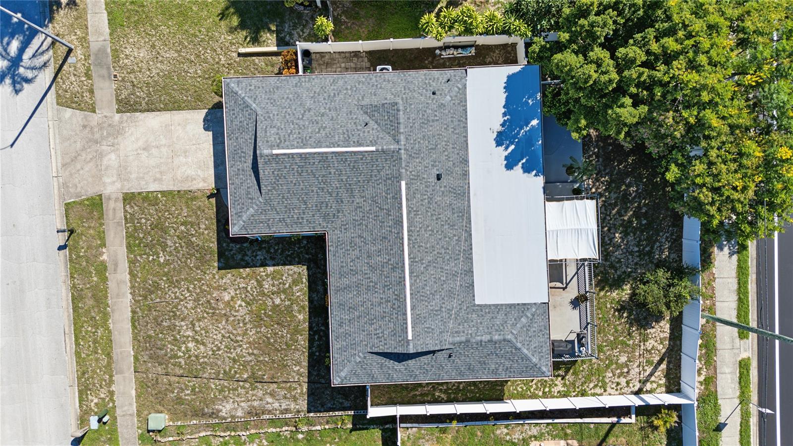 210 LEAFWOOD RD — photo 42