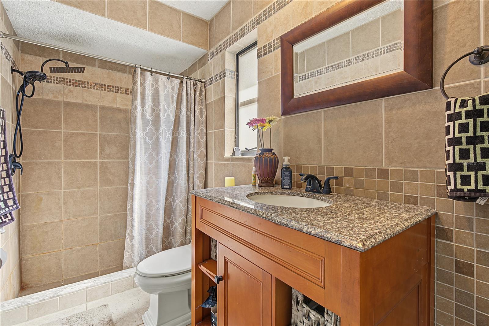 210 LEAFWOOD RD — photo 21