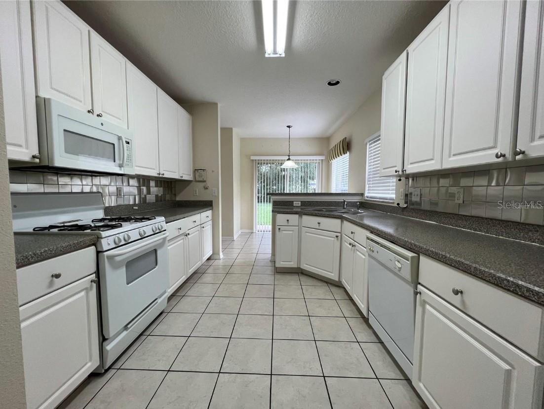5905 WRENWATER DR — photo 7