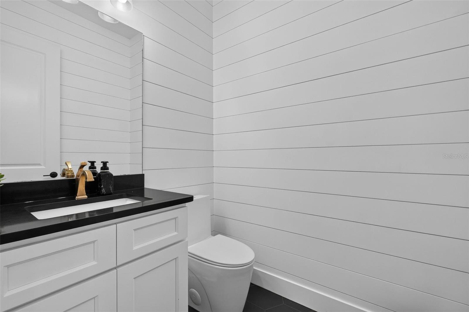 3210 TOUR TRCE — photo 24