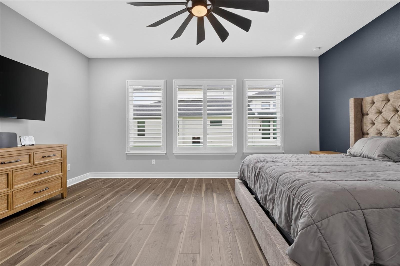 3210 TOUR TRCE — photo 26