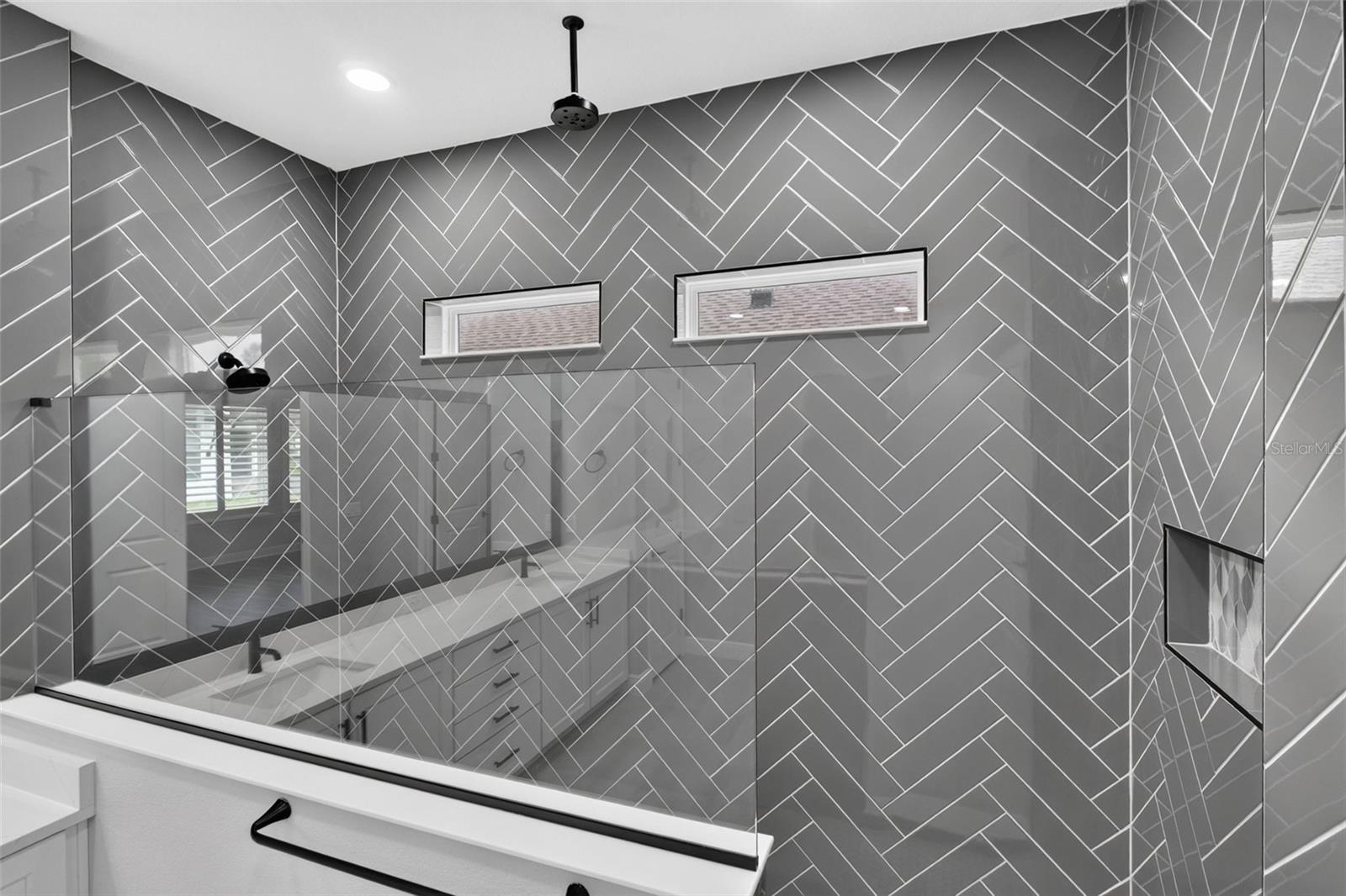 3210 TOUR TRCE — photo 36