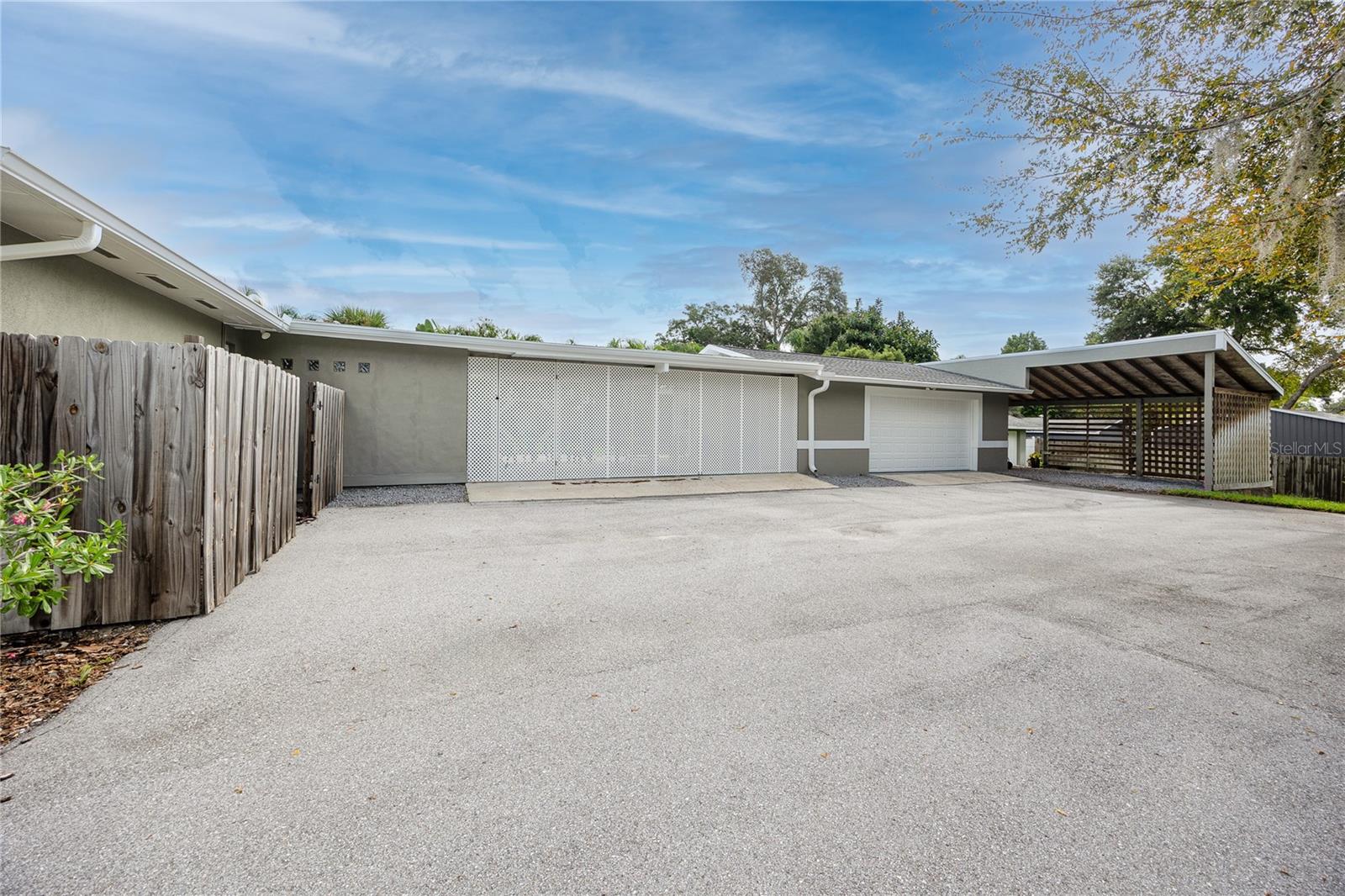 902 ROBIN AVE — photo 32