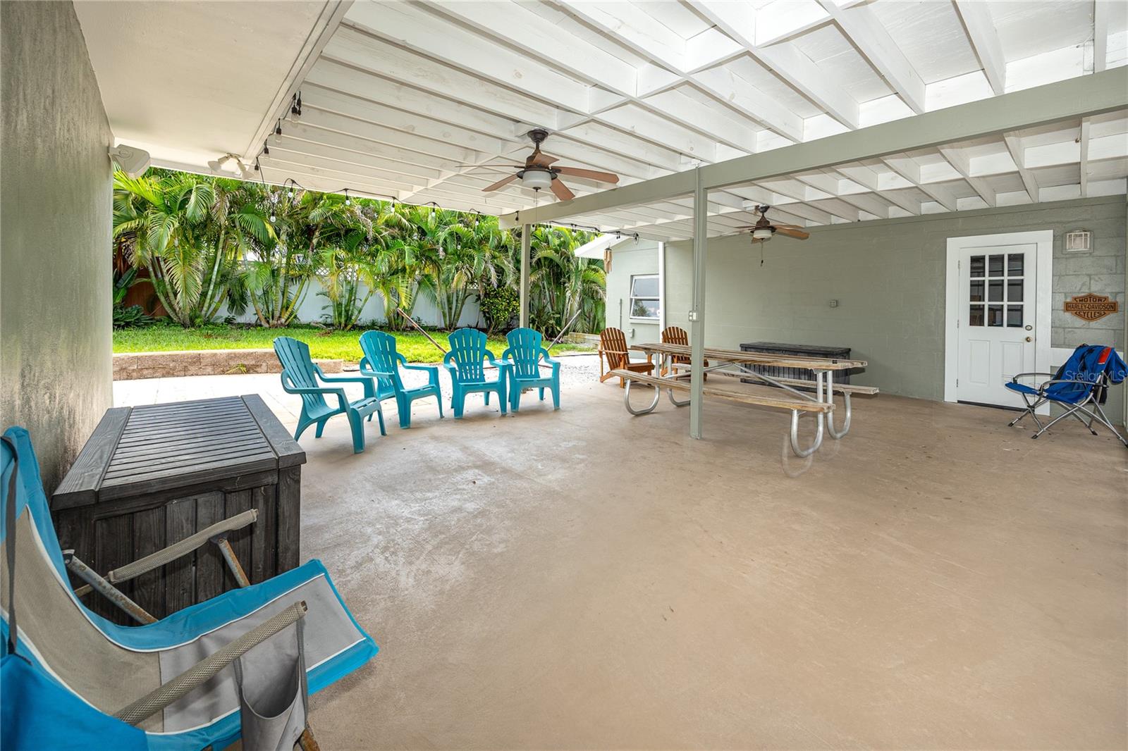 902 ROBIN AVE — photo 46