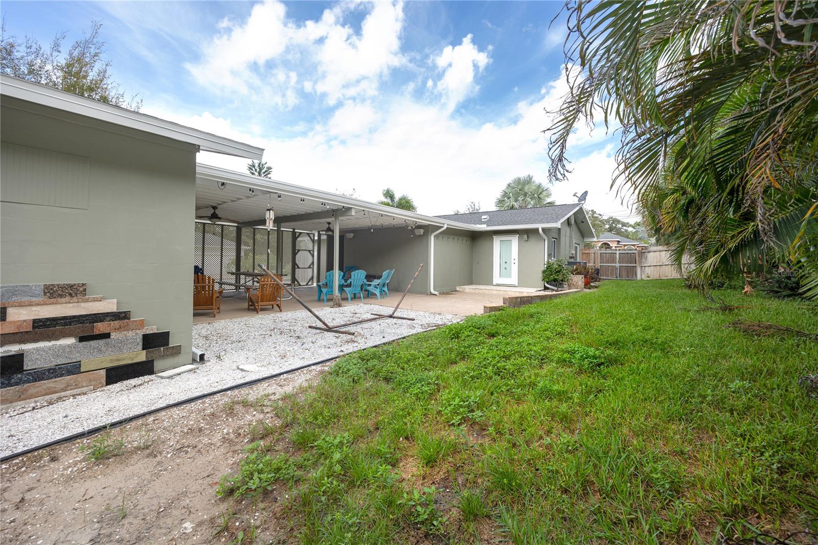 902 ROBIN AVE — photo 43