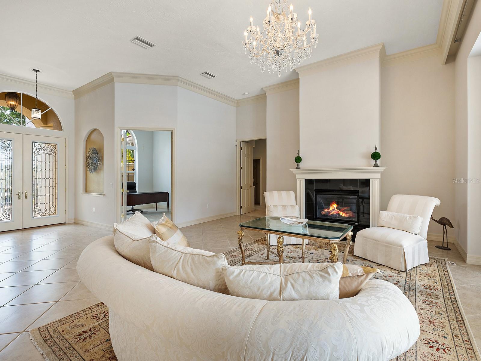 6906 BELMONT CT — photo 15