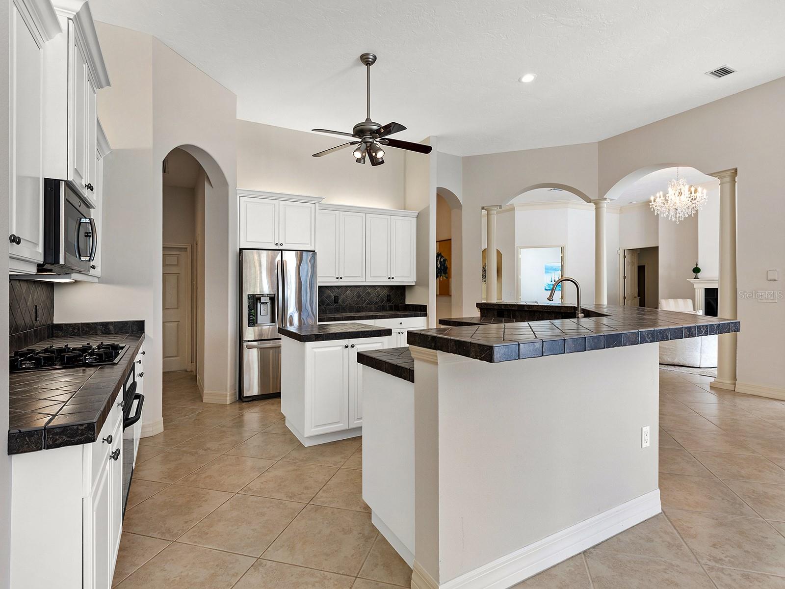 6906 BELMONT CT — photo 23