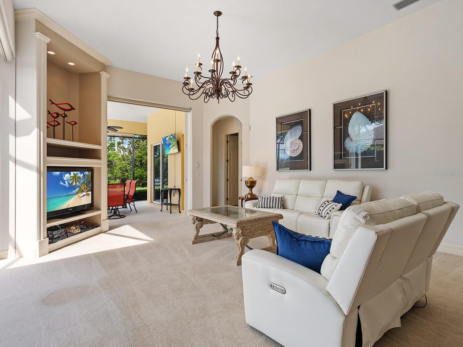 6906 BELMONT CT — photo 31