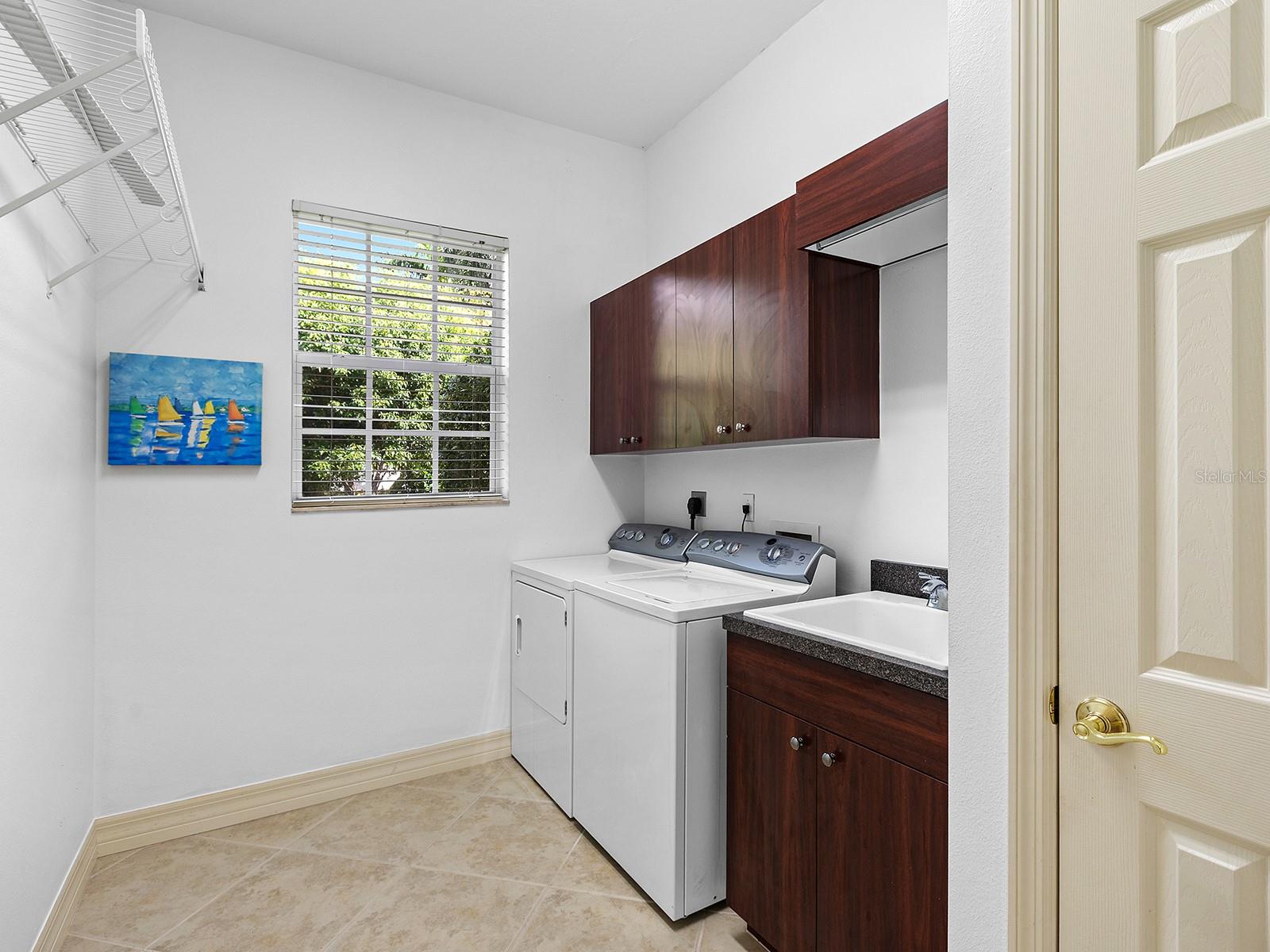 6906 BELMONT CT — photo 49