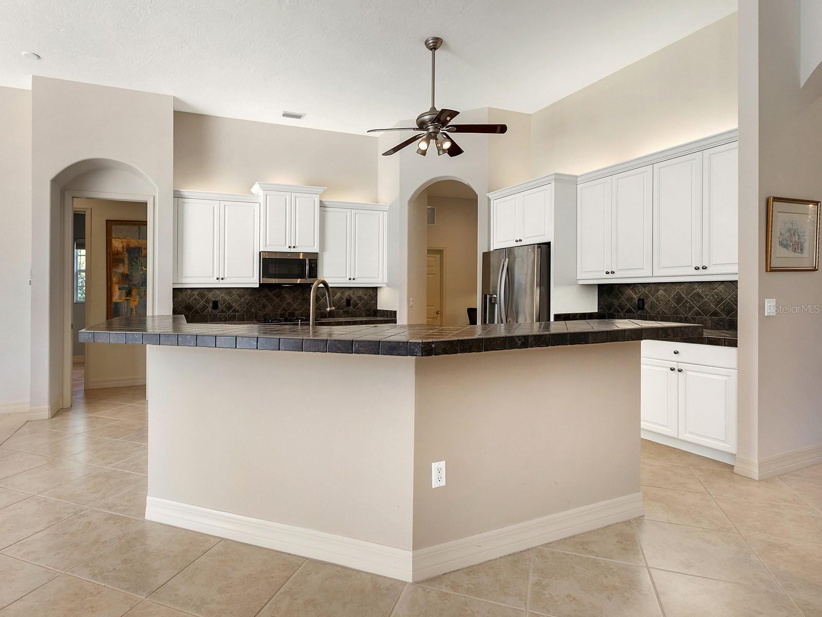 6906 BELMONT CT — photo 21