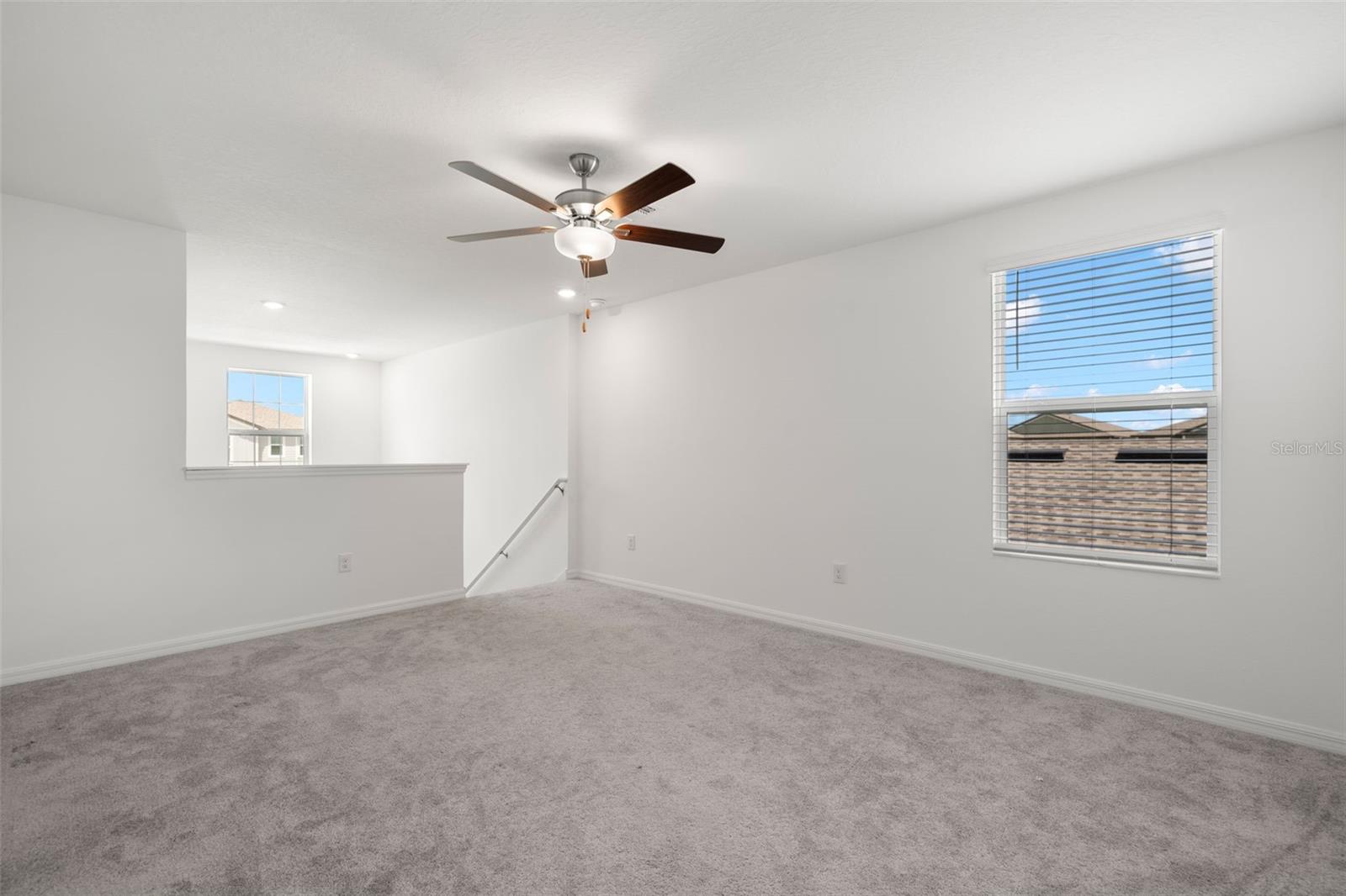 2562 LEONIA LN — photo 19