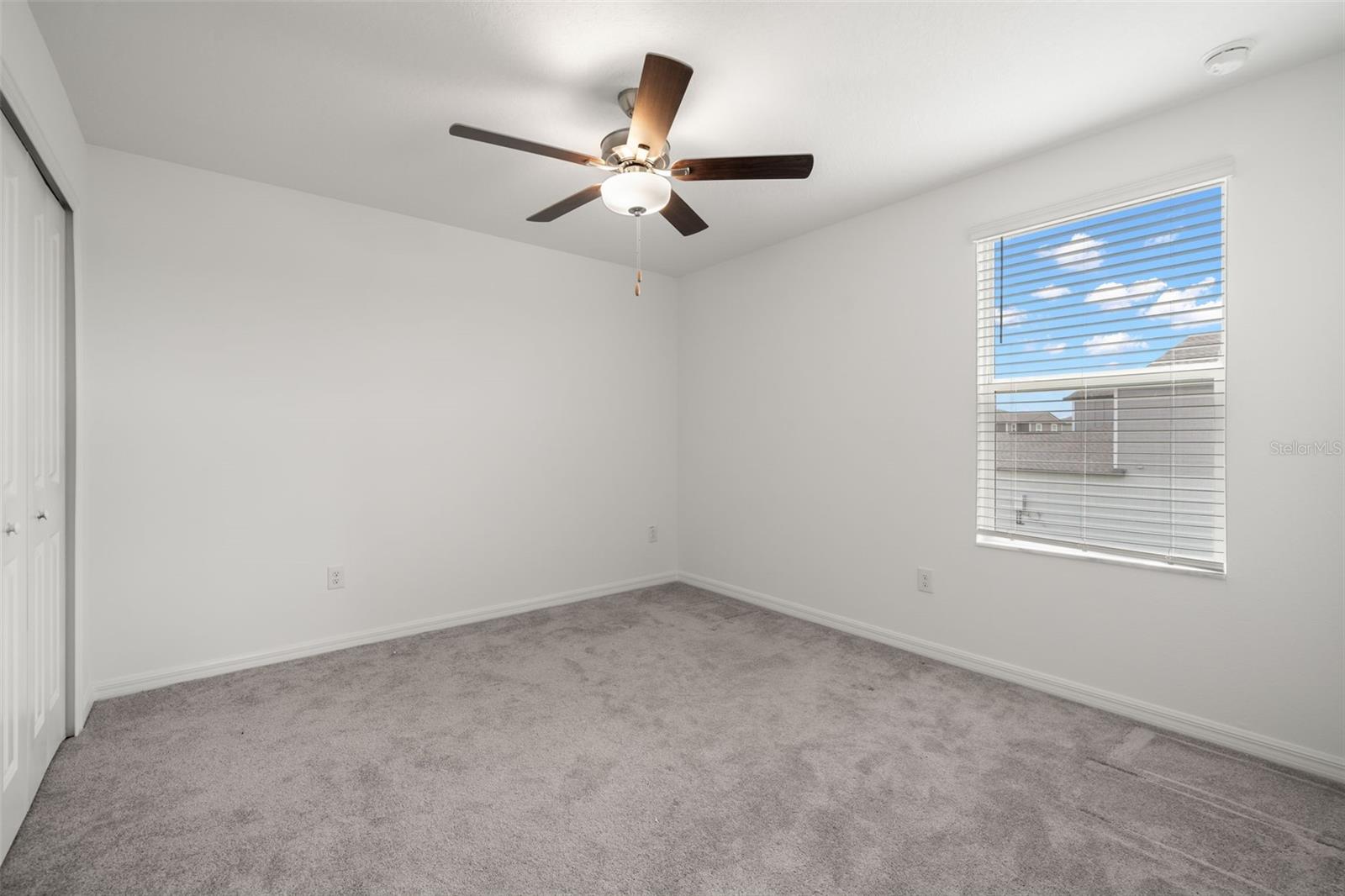 2562 LEONIA LN — photo 21