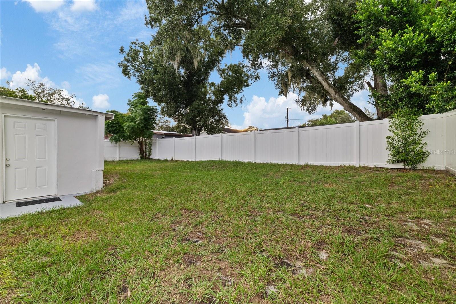 9410 N VALLE DR — photo 48