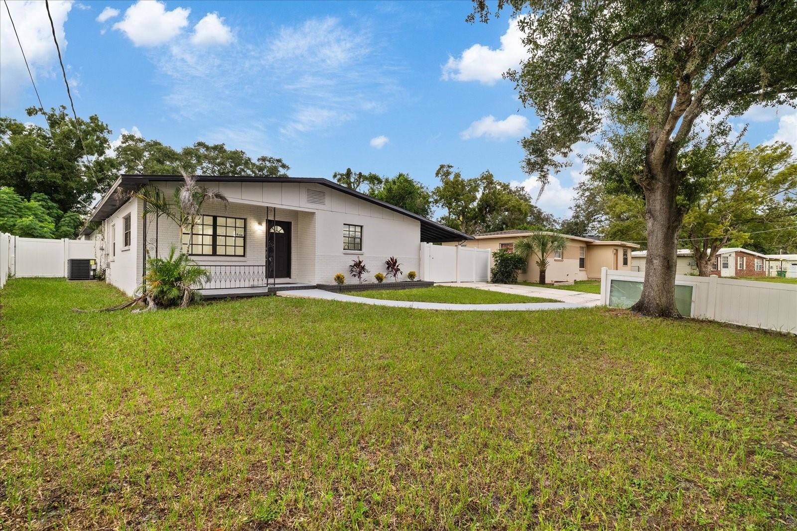 9410 N VALLE DR — photo 5