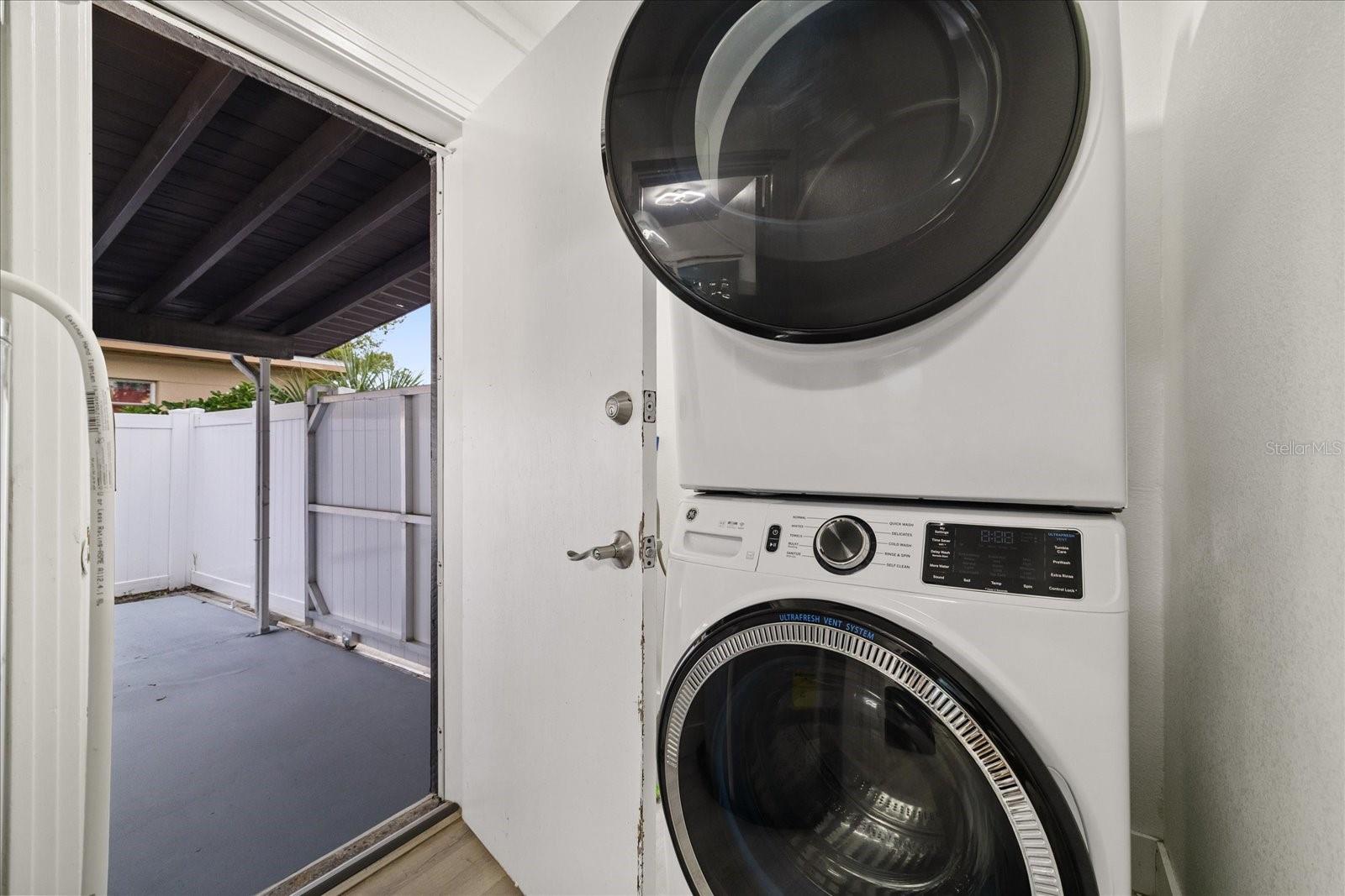 9410 N VALLE DR — photo 51