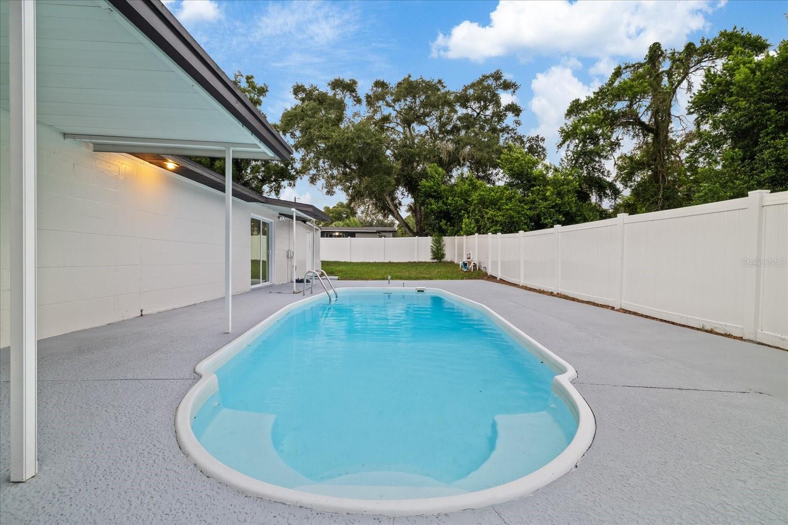 9410 N VALLE DR — photo 44