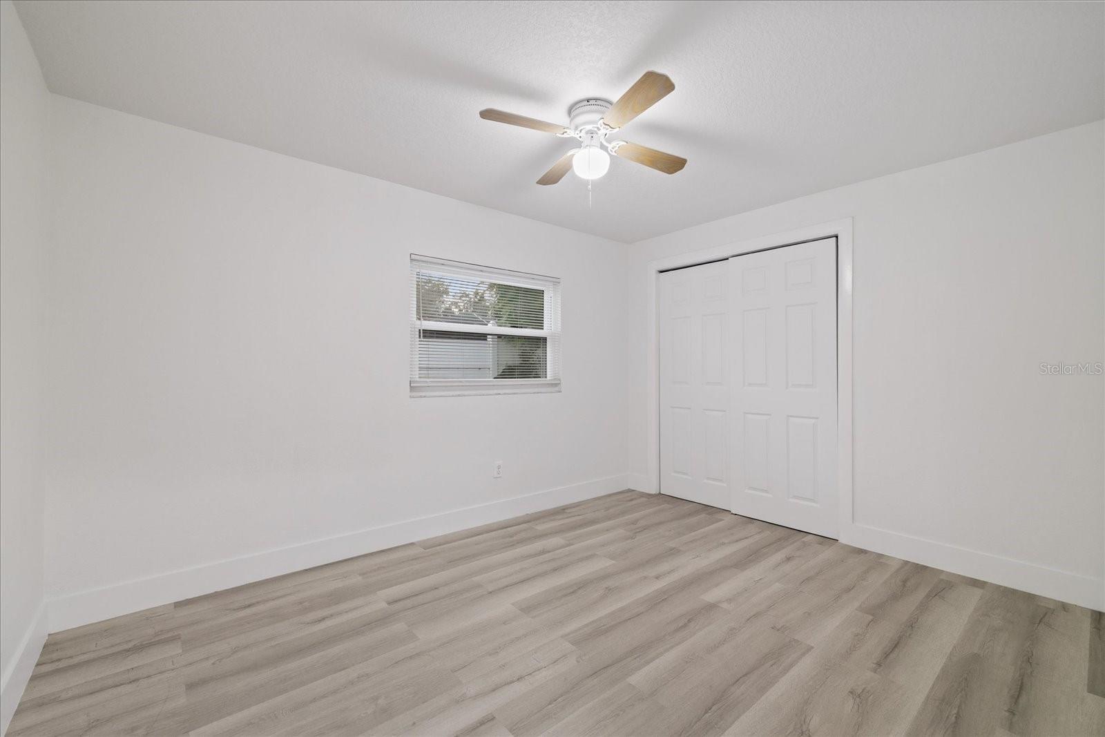 9410 N VALLE DR — photo 30