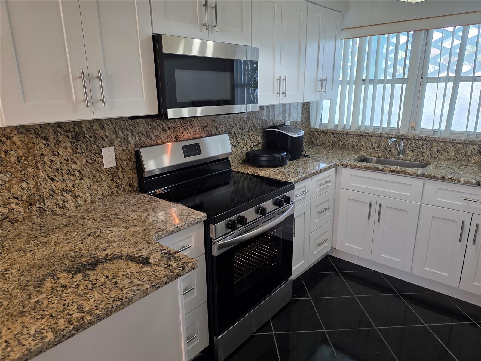 7050 SUNSET WAY #12 — photo 8