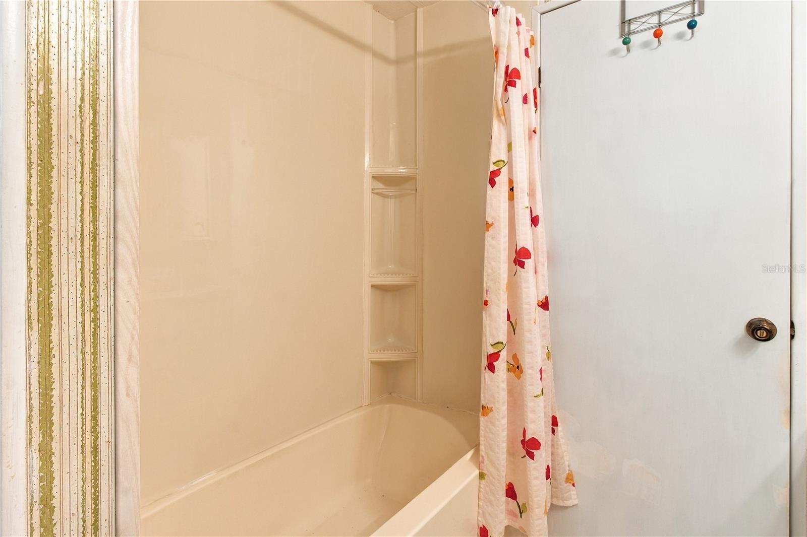 5408 CHATEAU LN — photo 28