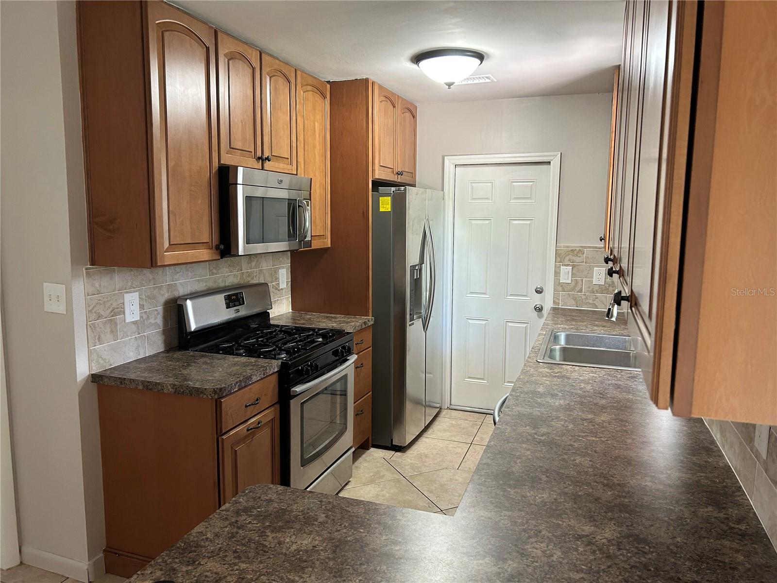 6128 16TH LN NE — photo 5