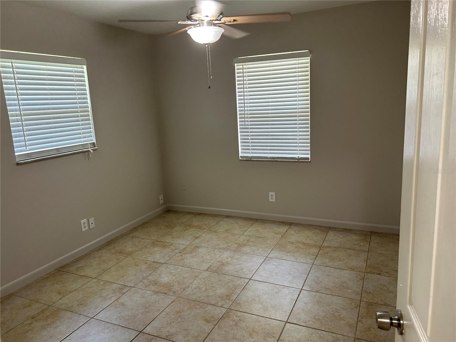 6128 16TH LN NE — photo 11