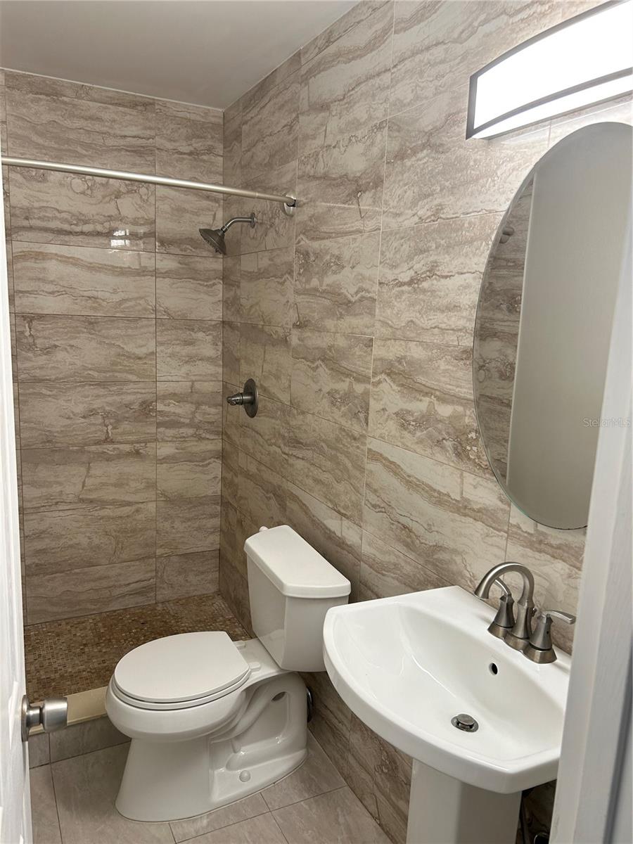 6128 16TH LN NE — photo 10