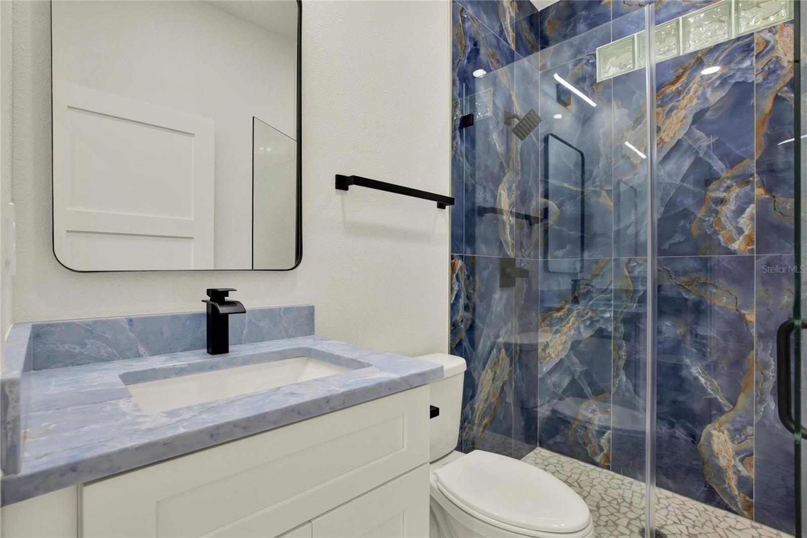 2725 W GREEN ST — photo 21