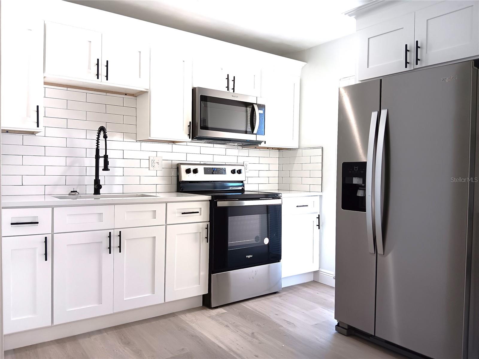 885 BELTREES ST #15 — photo 5