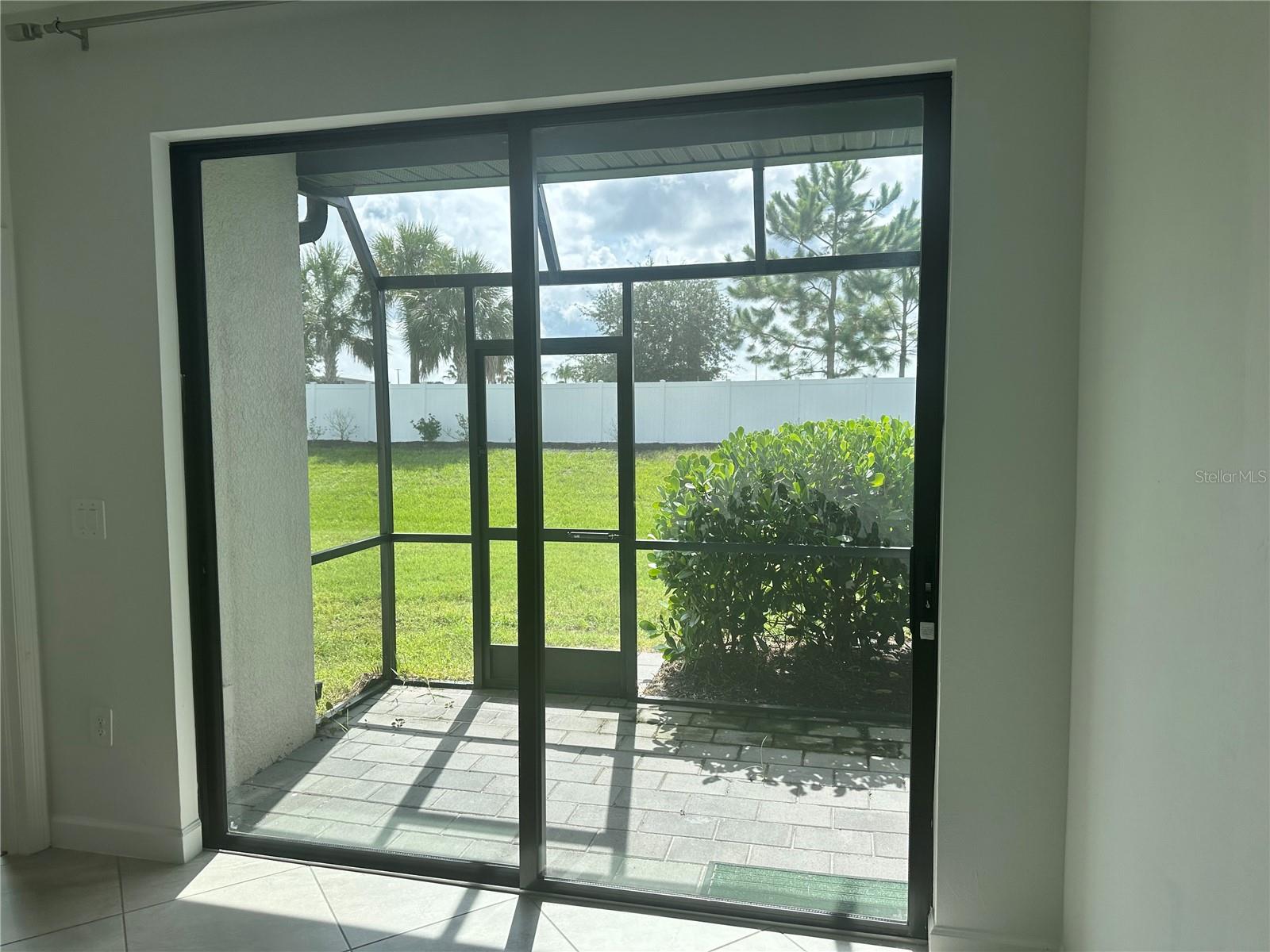 Home in BRADENTON — photo 4