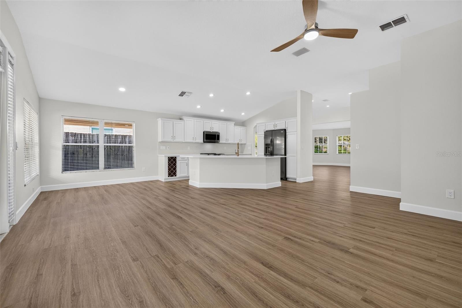 4602 DUNNIE DR — photo 31