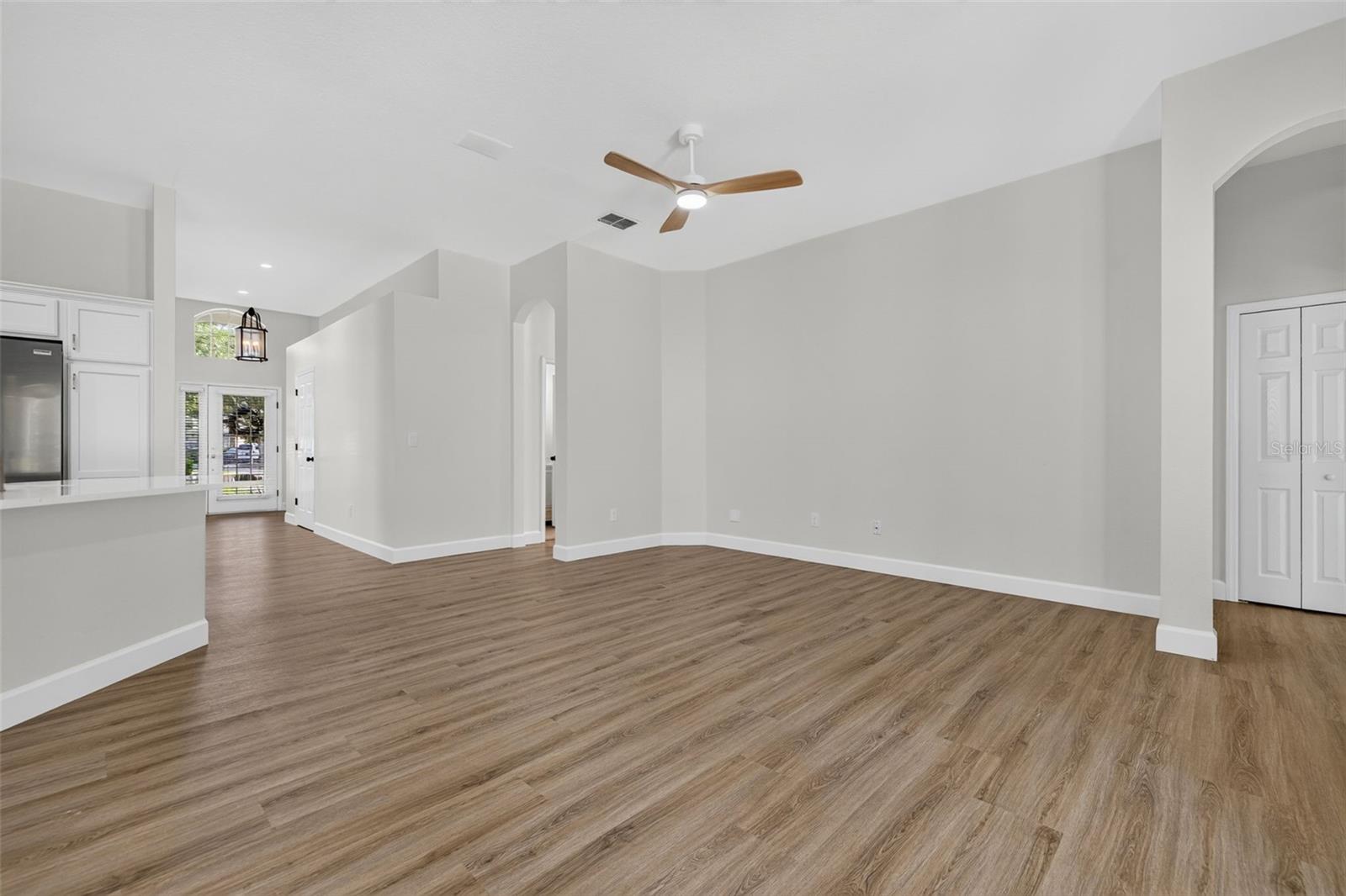 4602 DUNNIE DR — photo 30